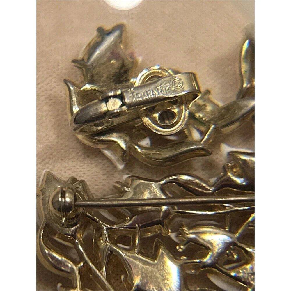 Trifari crown brooch